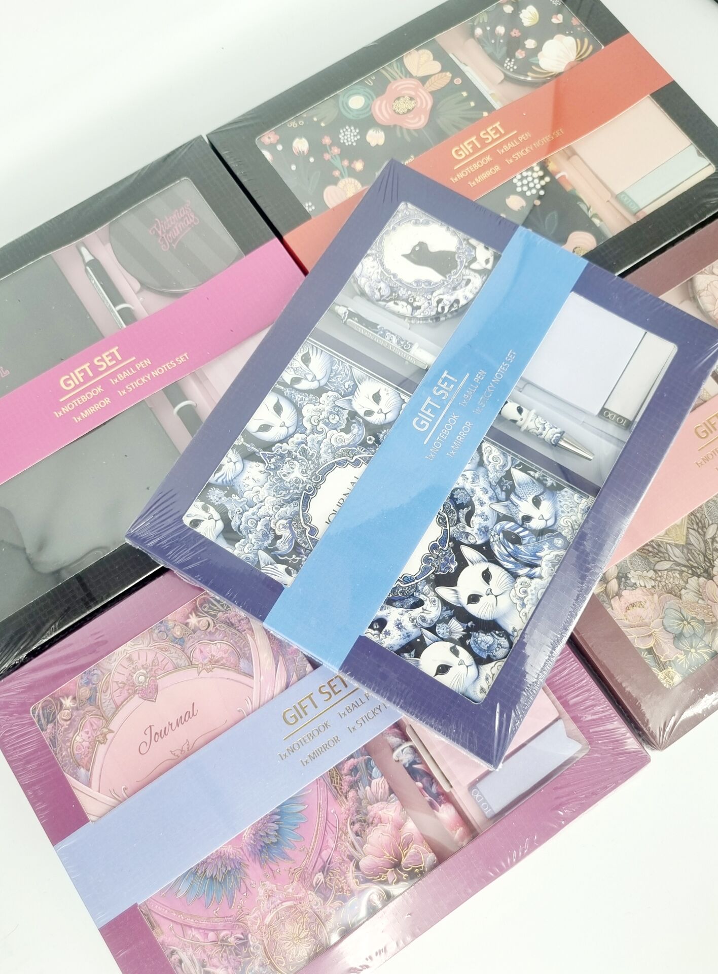Victoria's Journal Gift Set